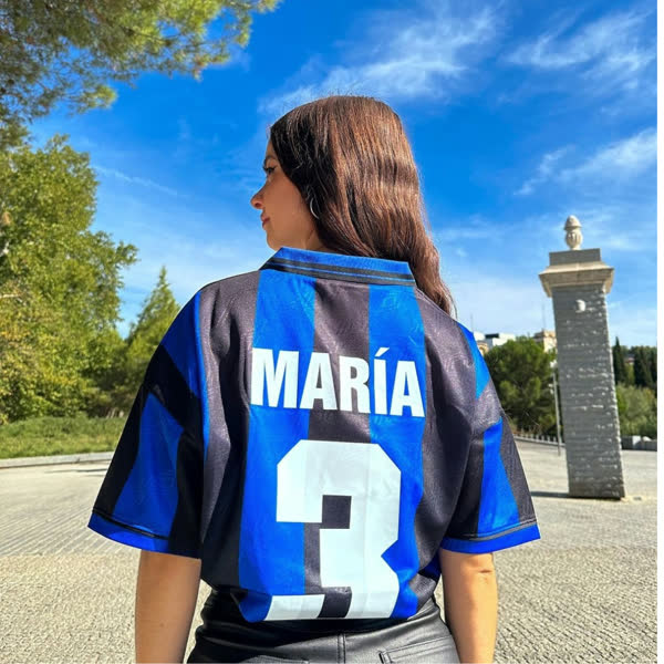 Cliente con su camiseta