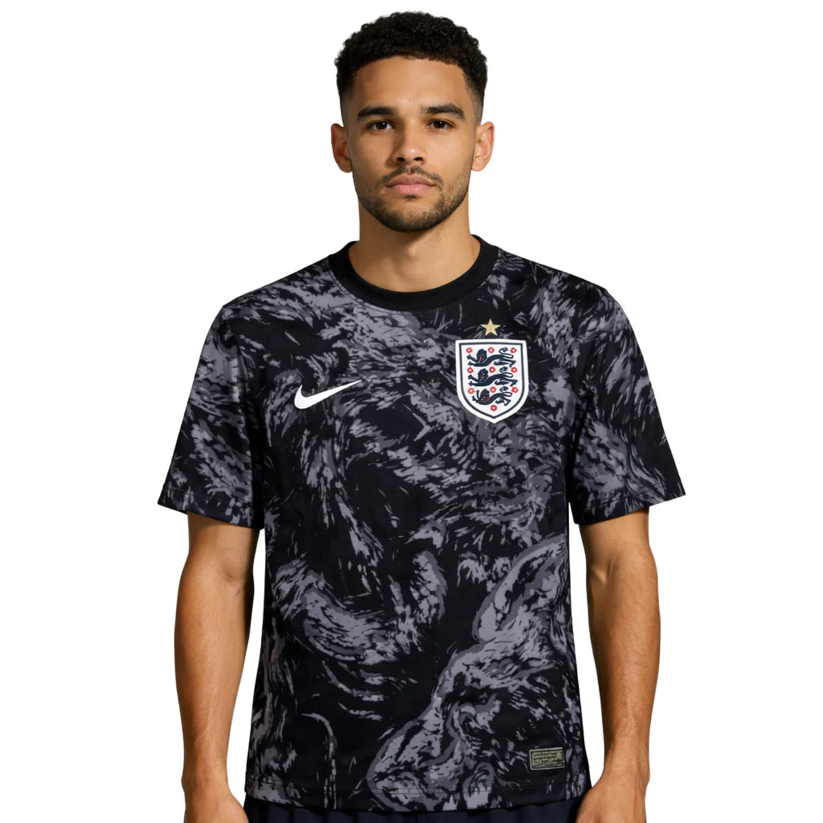 Camisola Inglaterra Pré-Jogo 26/27 - Modelo
